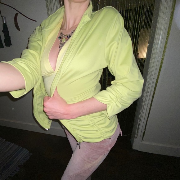 Lucy Full Zip 3/4 Sleeve Ruched Athleisure Jacket - Picture 3 of 12